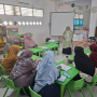 Penyampaian materi 8 Domain Tahapan Perkembangan Anak dalam kegiatan IHT Guru RA Al Husnayain Bekasi